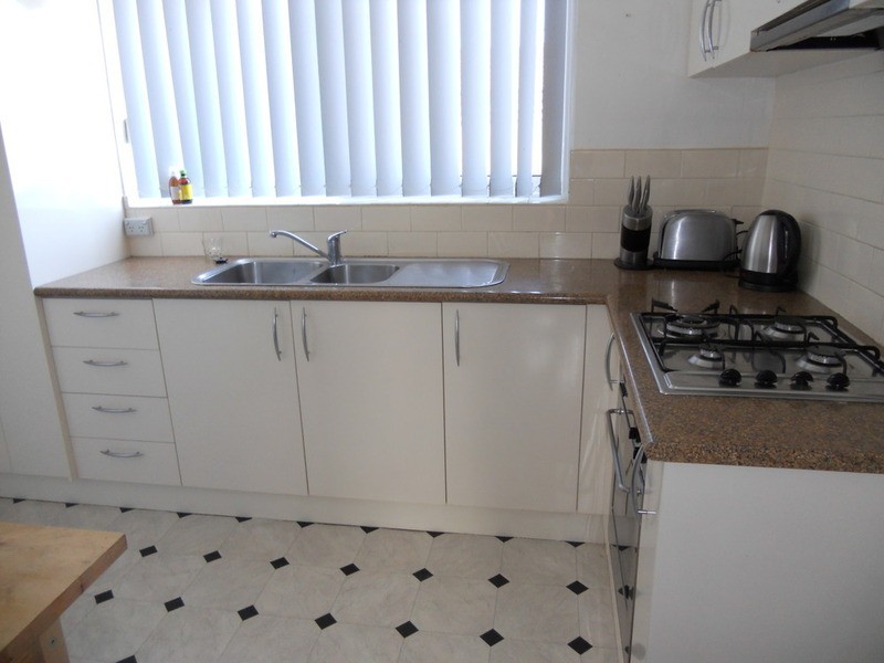 1/56 Rayner Street, Altona VIC 3018