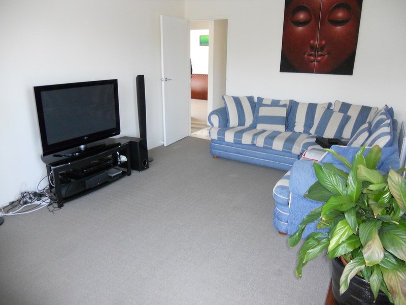 1/56 Rayner Street, Altona VIC 3018