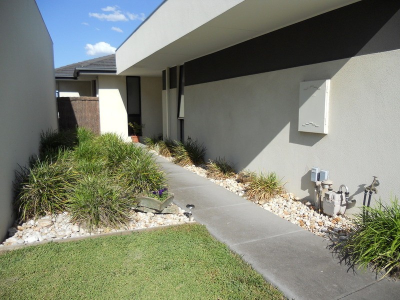 50 Signature Boulevard, Sanctuary Lakes VIC 3030