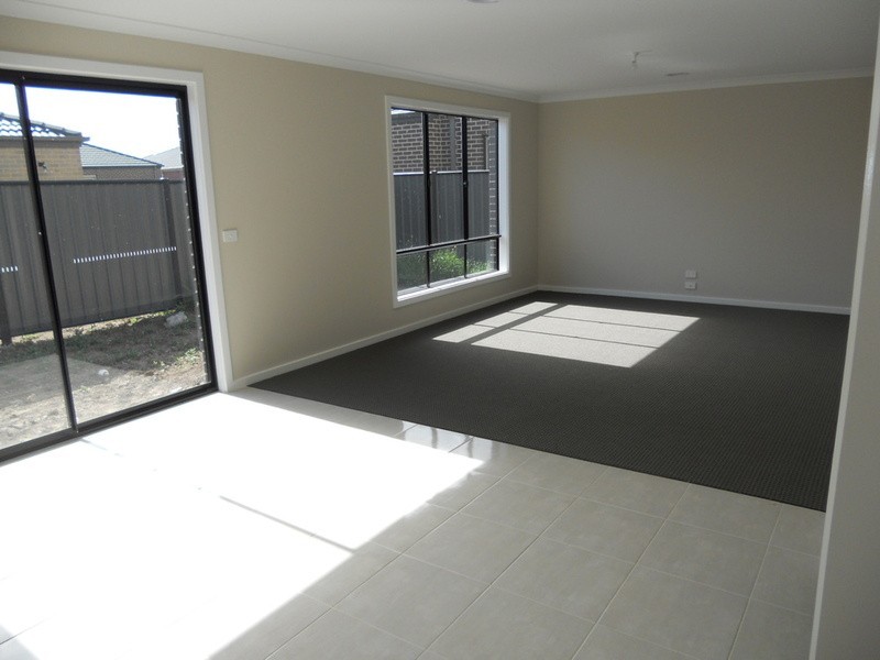 23 Kinnear Avenue, Tarneit VIC 3029