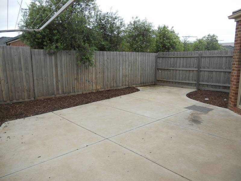 1/175 Princes Highway, Werribee VIC 3030