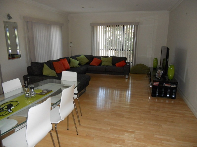 20 Eagleview Place, Sanctuary Lakes VIC 3030
