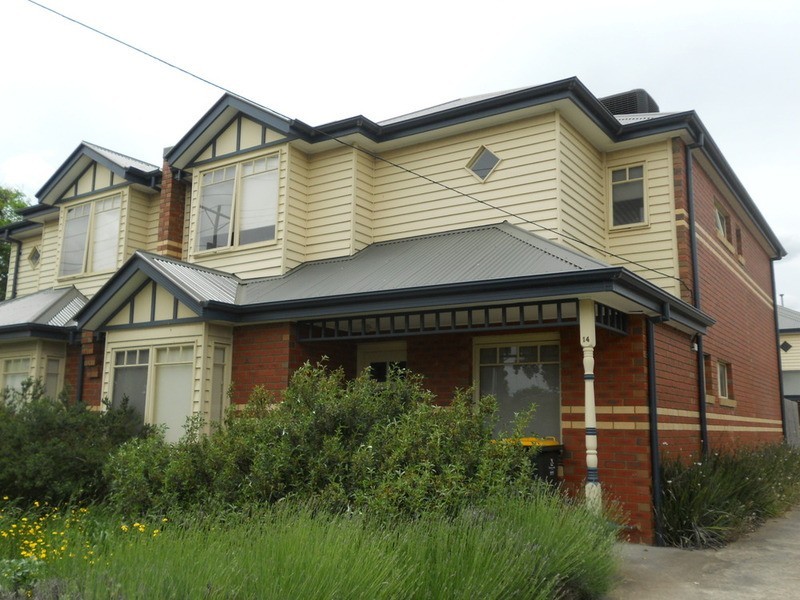 1/14 Romawi Street, Altona VIC 3018