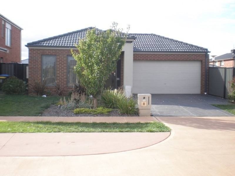8 Heysen Mews, Point Cook VIC 3030