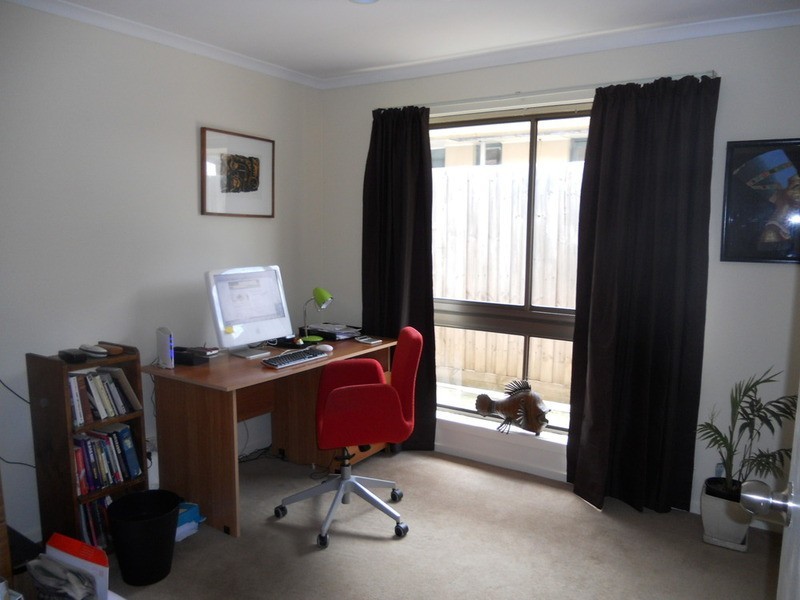 17 Fitzpatrick Drive, Altona Meadows VIC 3028