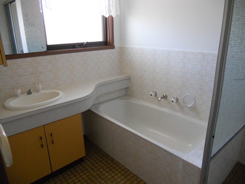 165 Victoria Street, Altona Meadows VIC 3028