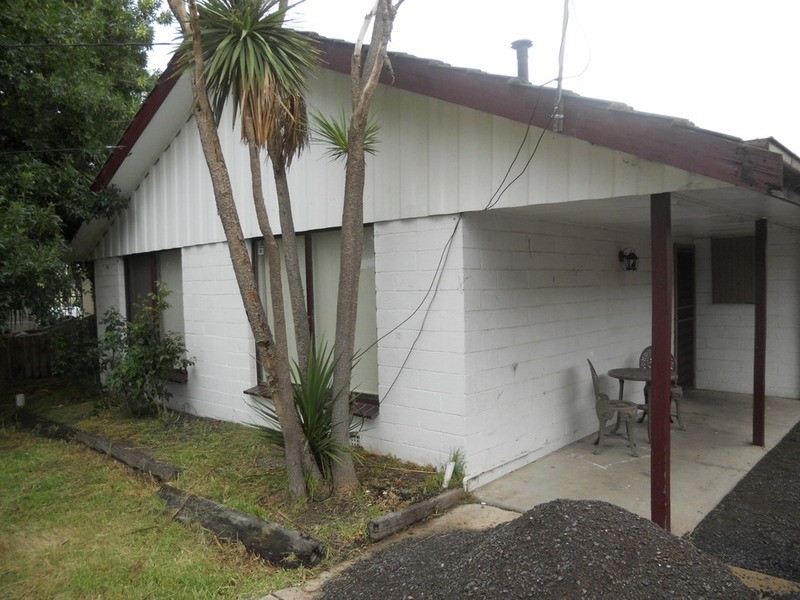 16 Fitzpatrick Drive, Altona Meadows VIC 3028