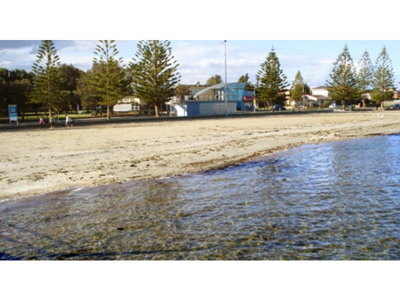 23 Somers Parade, Altona VIC 3018
