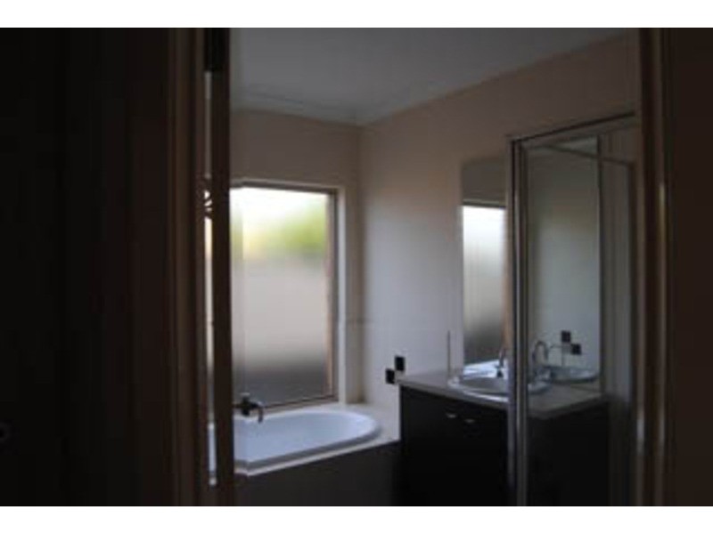 9 Heysen Mews, Point Cook VIC 3030