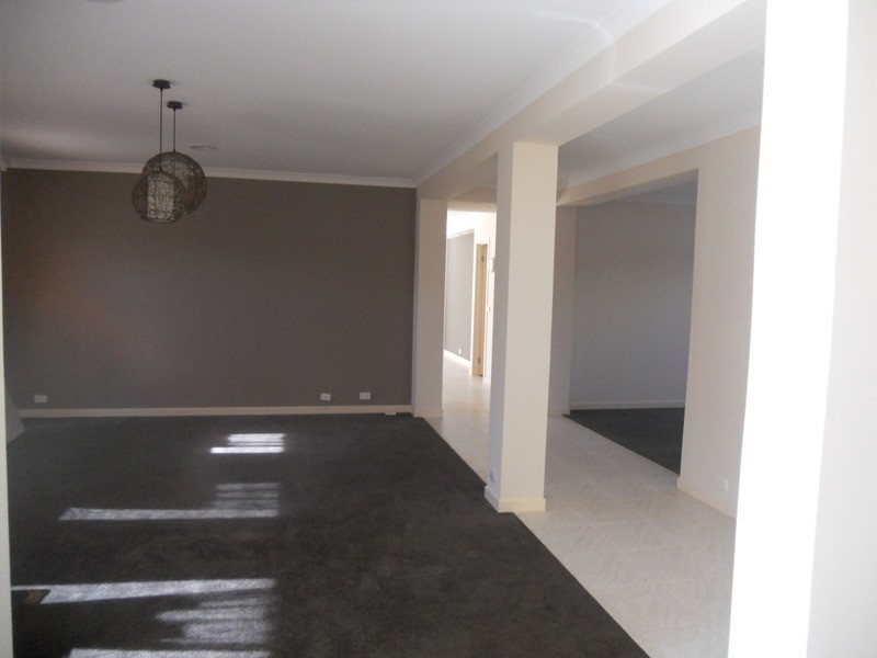 9 Heysen Mews, Point Cook VIC 3030