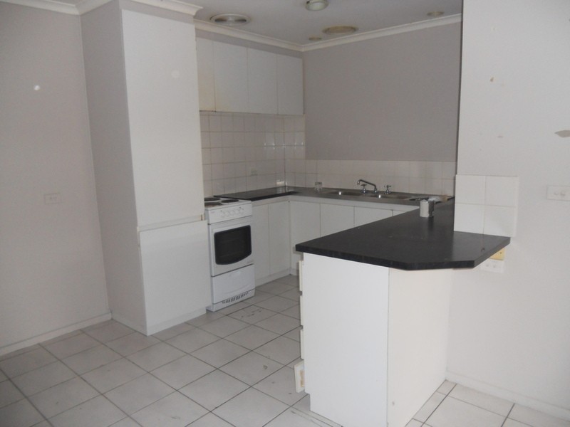 1/18 Minogue Crescent, Hoppers Crossing VIC 3029