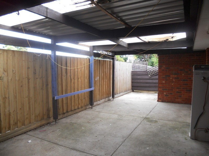 1/18 Minogue Crescent, Hoppers Crossing VIC 3029