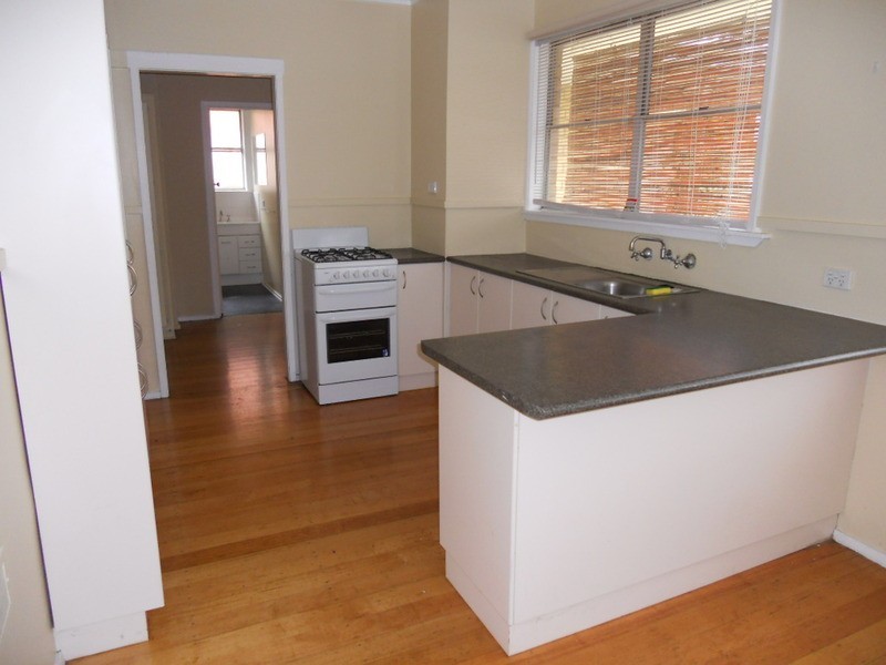 10 Burnley Street, Laverton VIC 3028