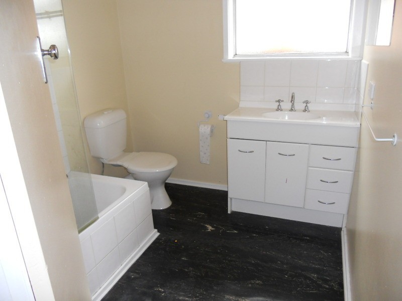 10 Burnley Street, Laverton VIC 3028