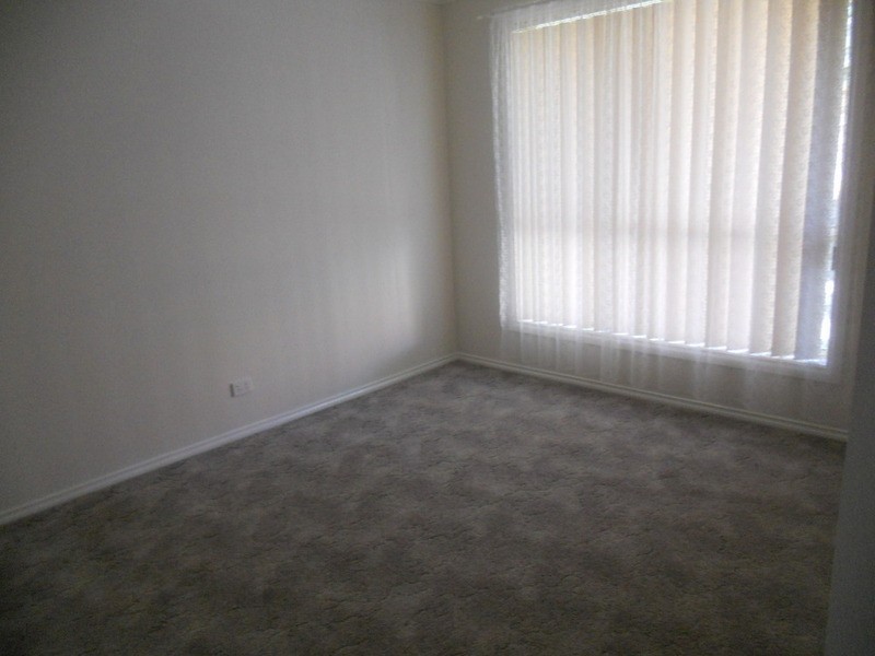 2/166 Merton Street, Altona Meadows VIC 3028