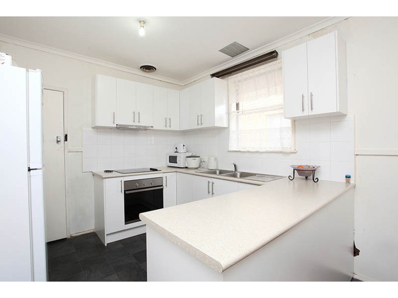 23 Chirnside Crescent, Laverton VIC 3028