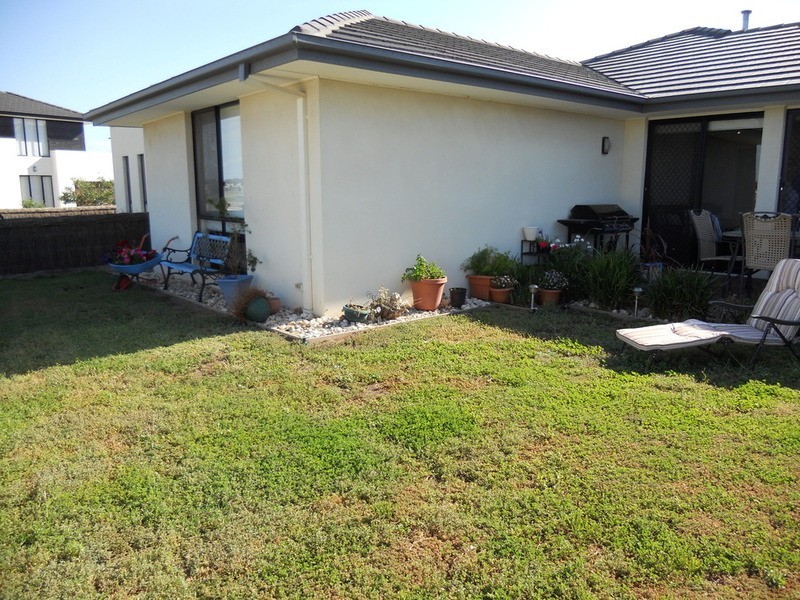 50 Signature Boulevard, Sanctuary Lakes VIC 3030