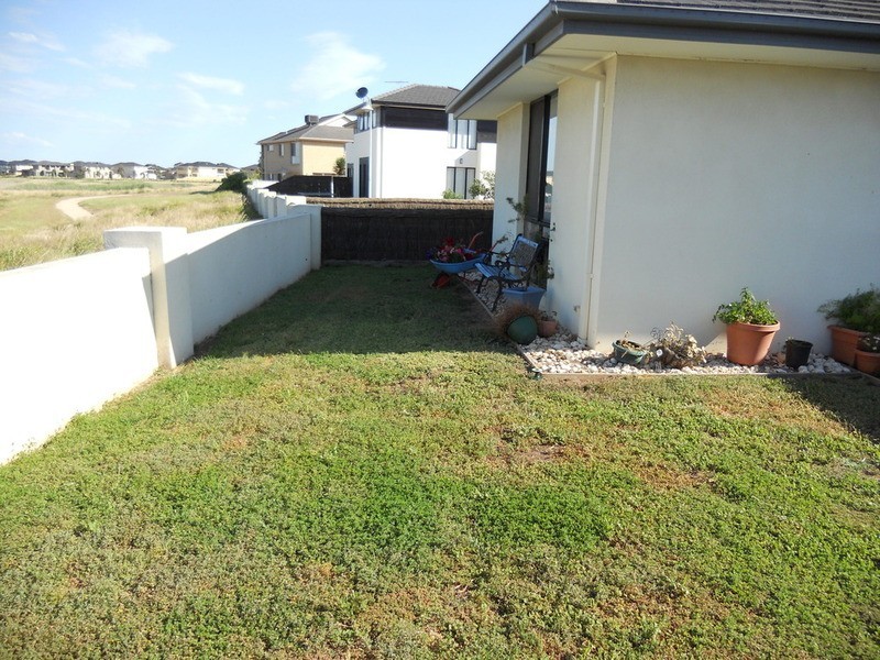 50 Signature Boulevard, Sanctuary Lakes VIC 3030