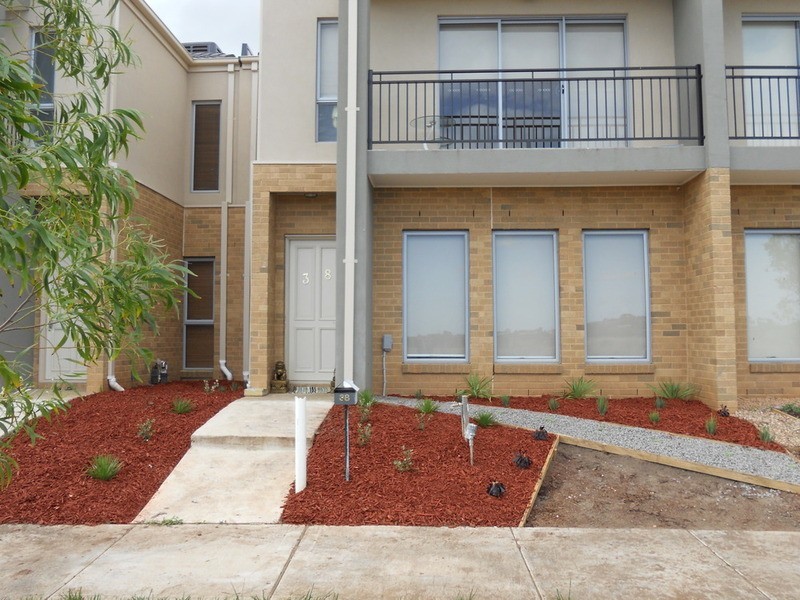 38 Cunningham Chase, Burnside VIC 3023