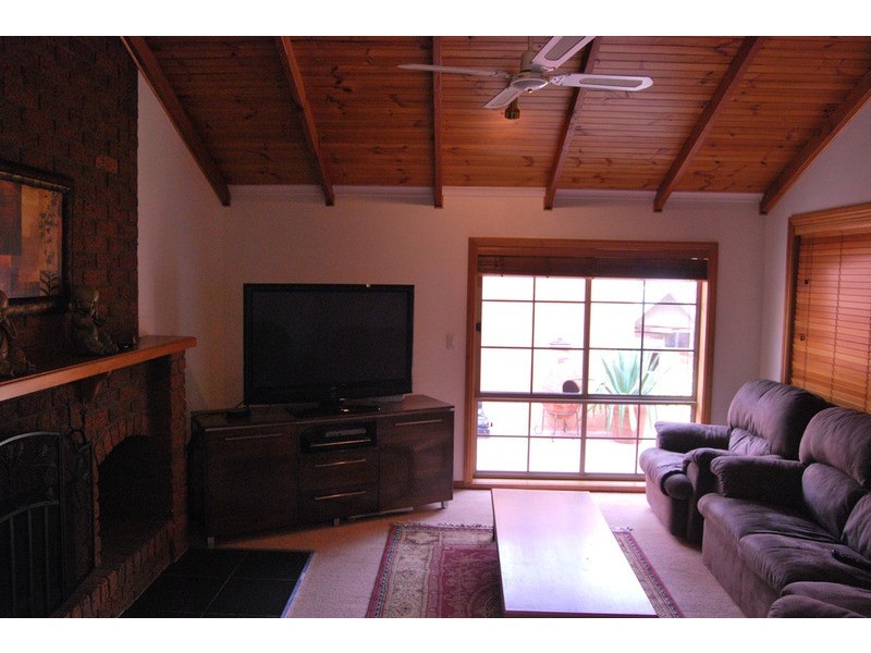 13 Ovington Place, Altona Meadows VIC 3028