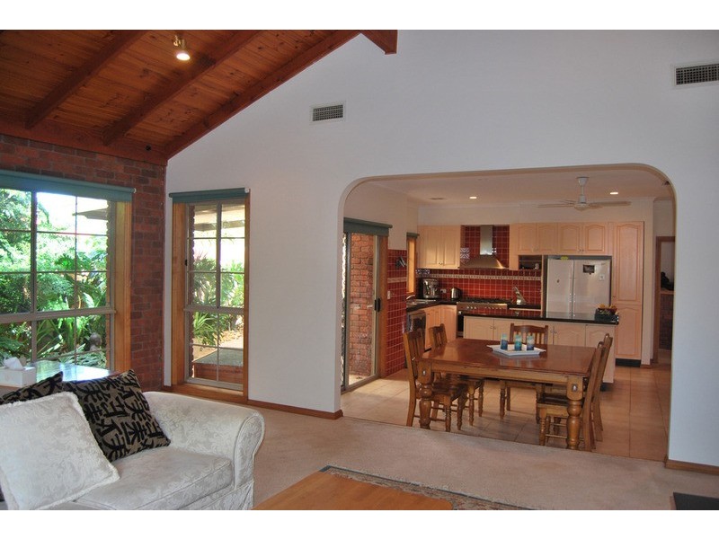 13 Ovington Place, Altona Meadows VIC 3028