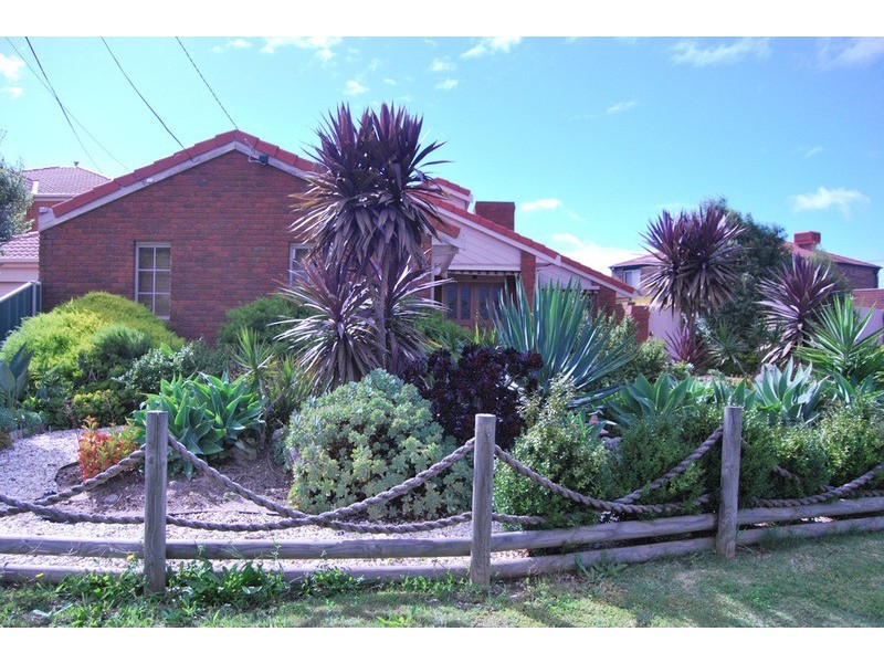 13 Ovington Place, Altona Meadows VIC 3028