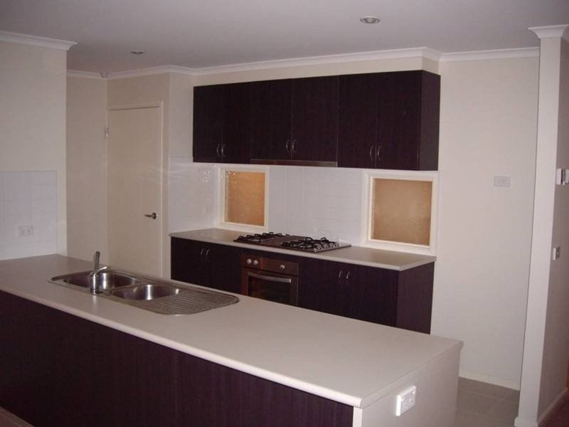 14 Spender Avenue, Point Cook VIC 3030