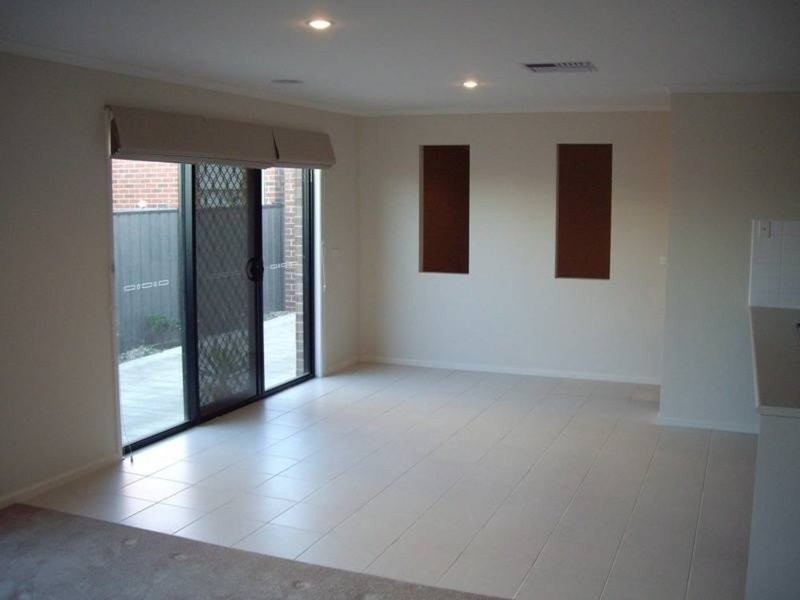 14 Spender Avenue, Point Cook VIC 3030