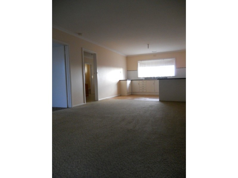 4/31 Millers Road, Altona VIC 3018