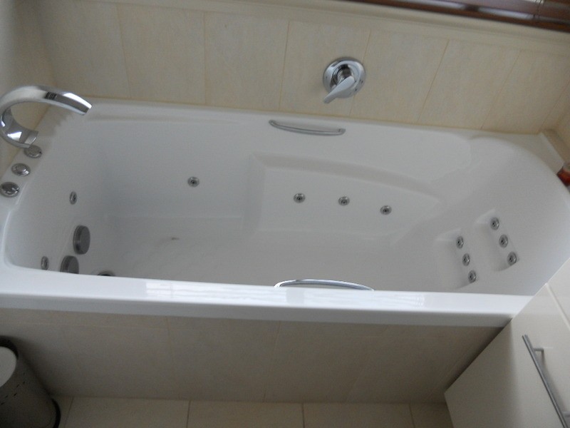 28 Paproth Grove, Altona North VIC 3025