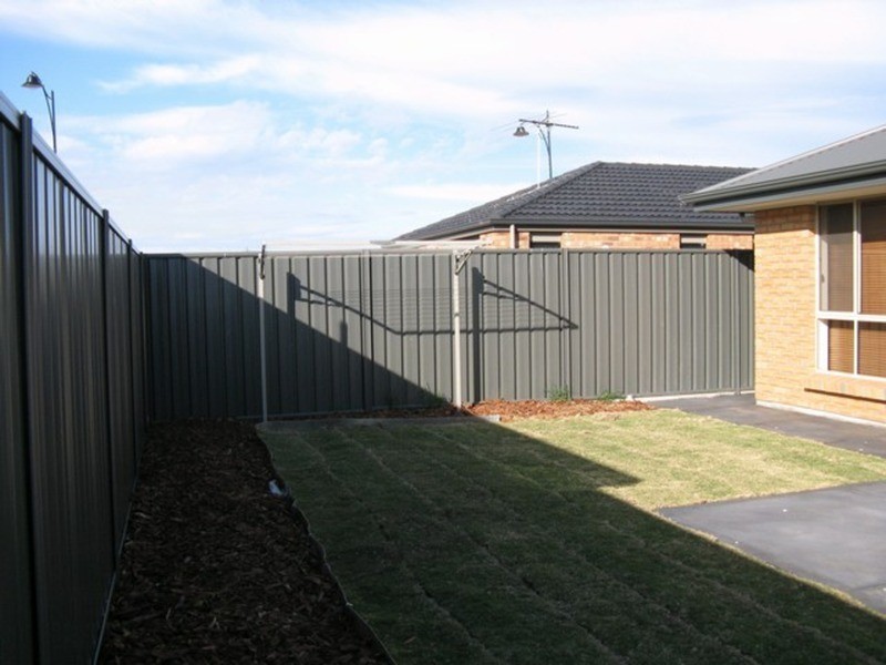 4/31 Millers Road, Altona VIC 3018