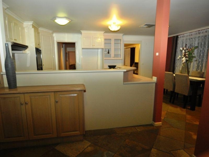 25 Talbot Street, Altona Meadows VIC 3028