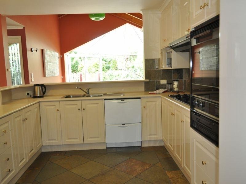 25 Talbot Street, Altona Meadows VIC 3028