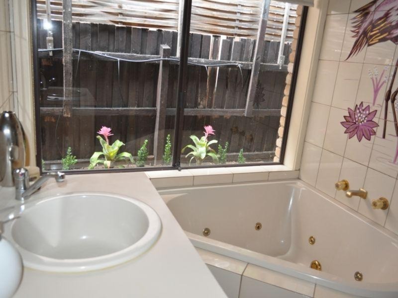 25 Talbot Street, Altona Meadows VIC 3028