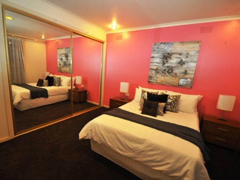 25 Talbot Street, Altona Meadows VIC 3028