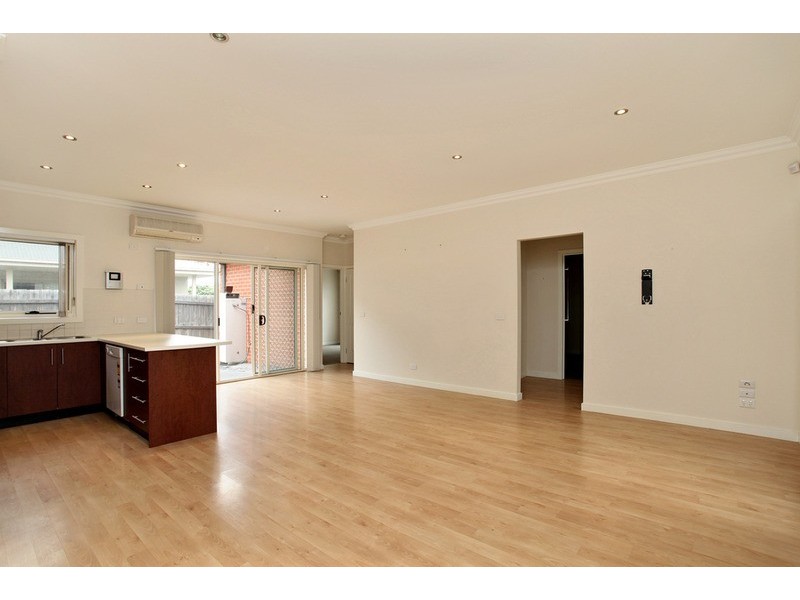 79 Corrigan Avenue, Brooklyn VIC 3012