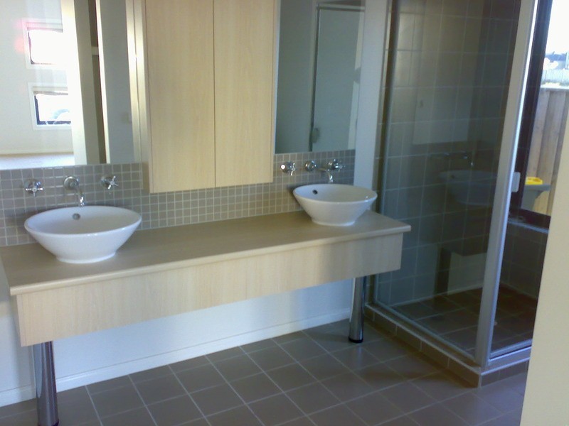 252 Sanctuary Lakes North Boulevard, Sanctuary Lakes VIC 3030