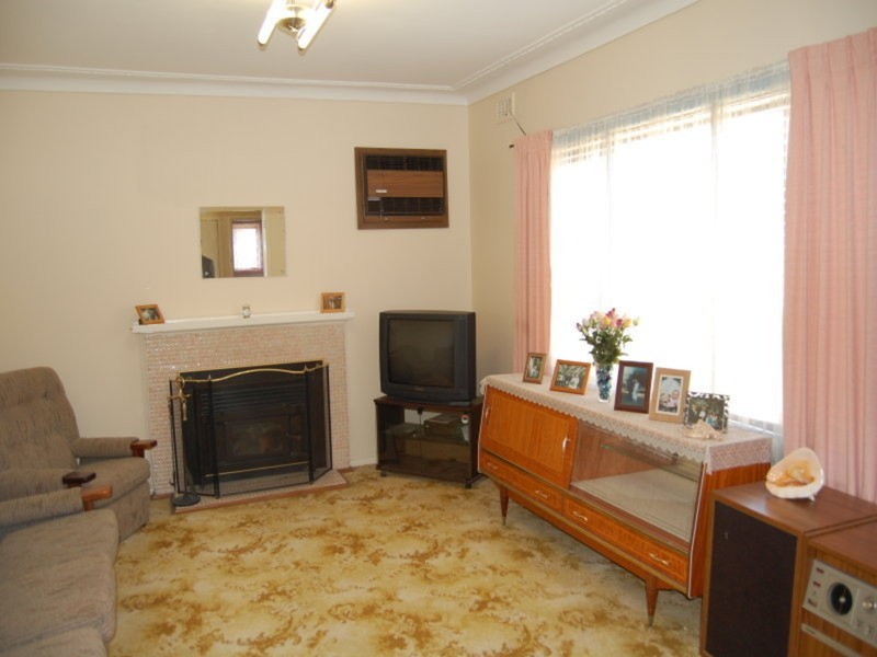 11 High Street, Laverton VIC 3028