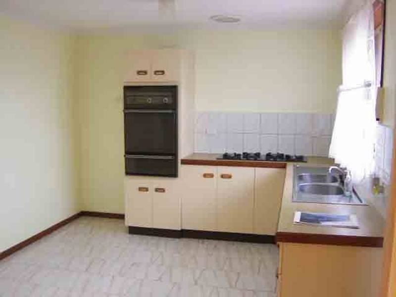 2/48 Alma Avenue, Altona Meadows VIC 3028