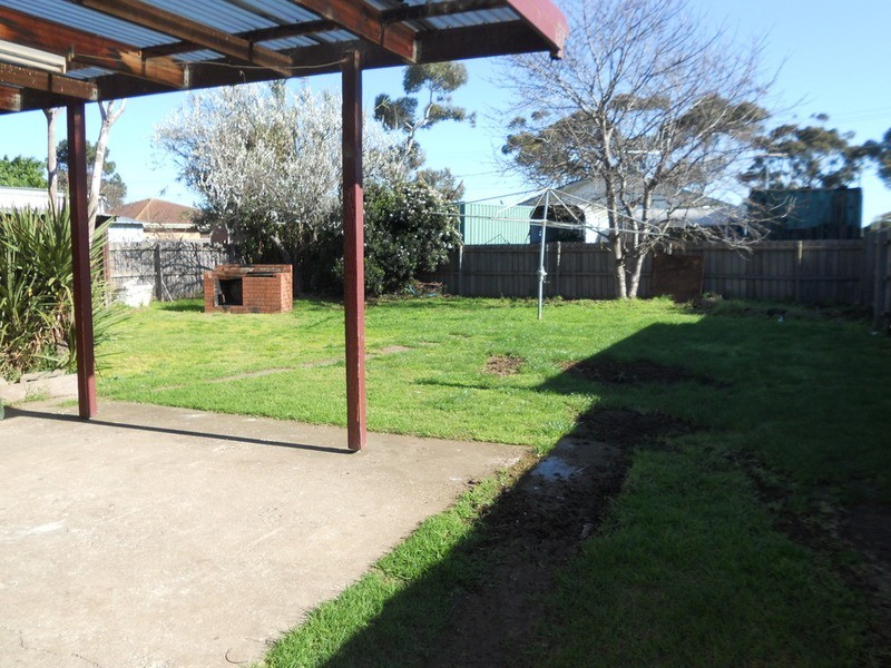 16 Kaye Crescent, Laverton VIC 3028