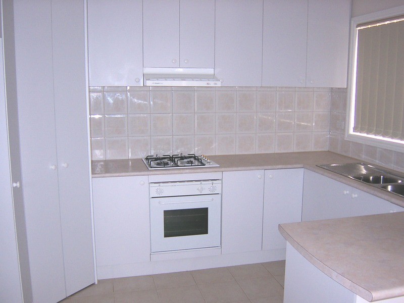 2B Kingfisher Drive, Seabrook VIC 3028