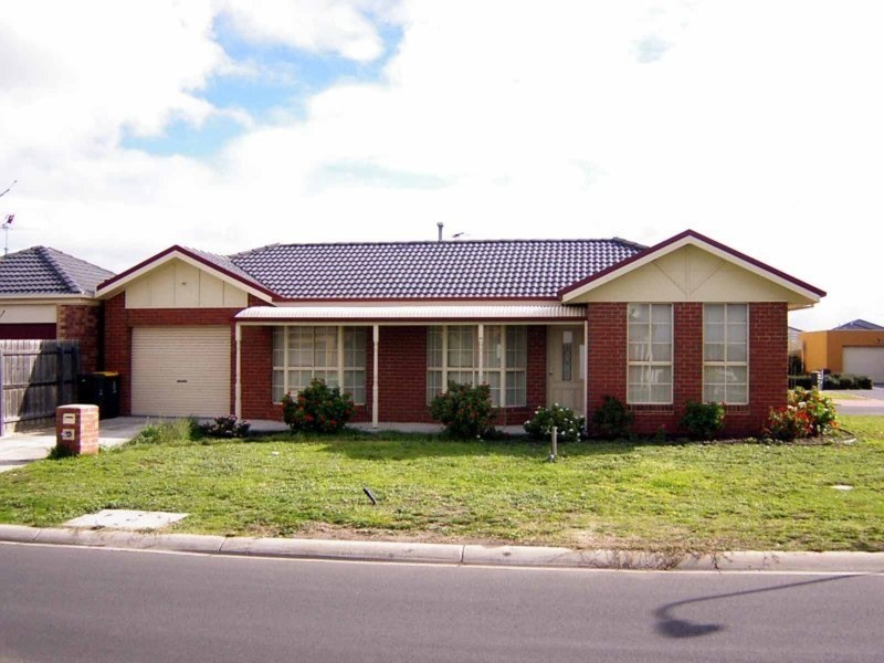 2A Kingfisher Drive, Seabrook VIC 3028