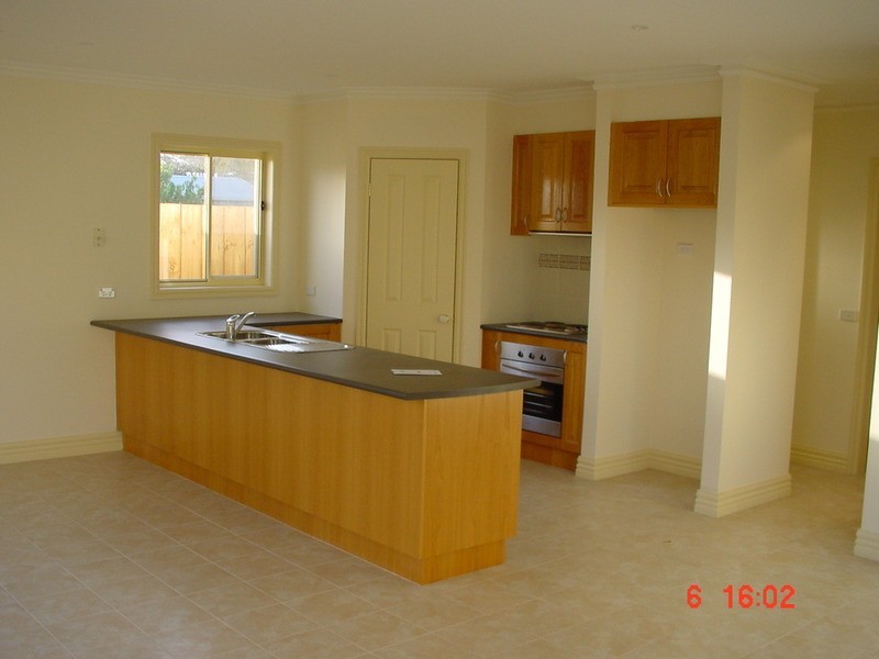 6/24 Riverside Avenue, Werribee VIC 3030