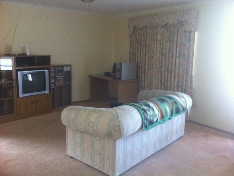 220 Merton Street, Altona Meadows VIC 3028