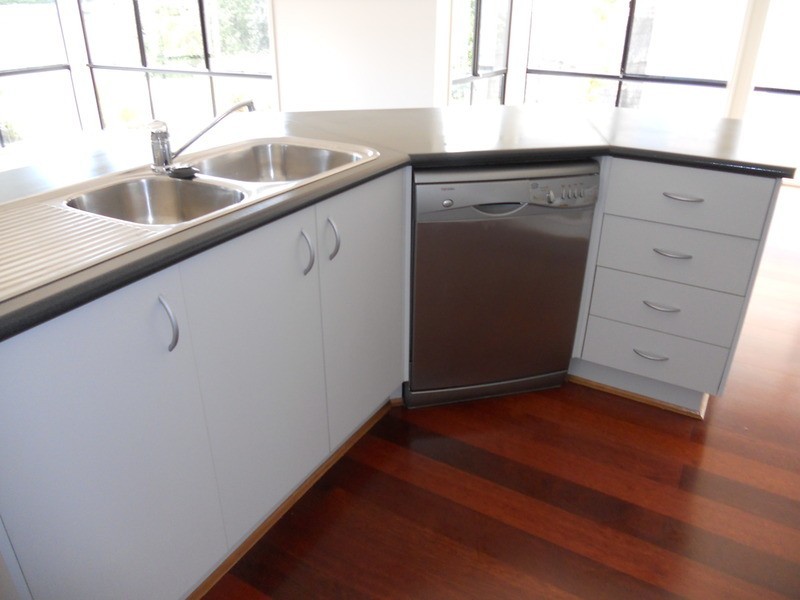 29 Eagleview Place, Sanctuary Lakes VIC 3030