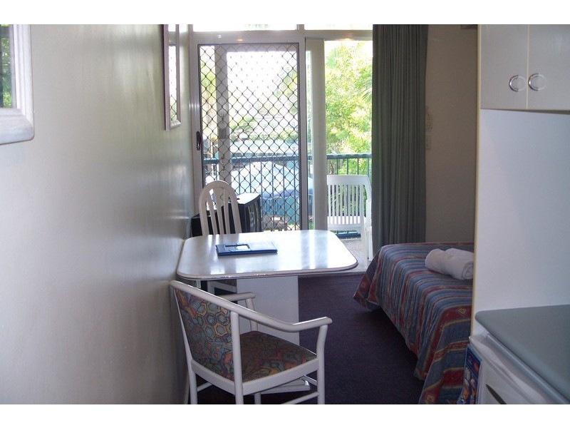 Labrador QLD 4215