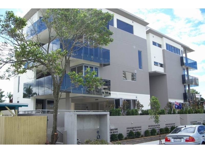 Labrador QLD 4215