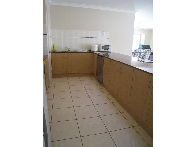 66 Coachwood Drive, Molendinar QLD 4214