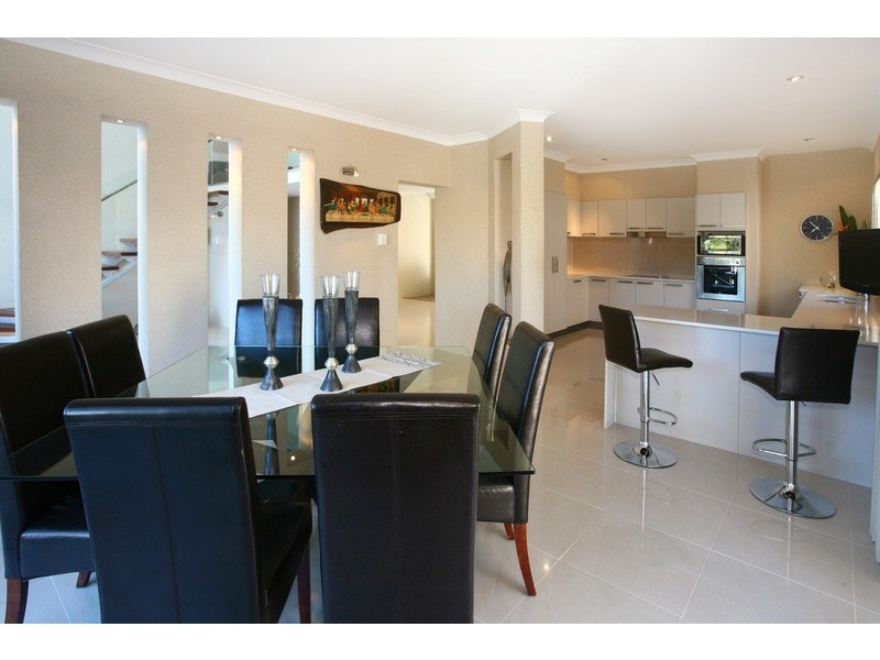 Ashmore QLD 4214