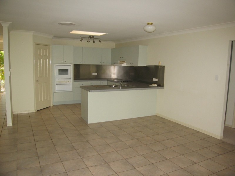 Parkwood QLD 4214